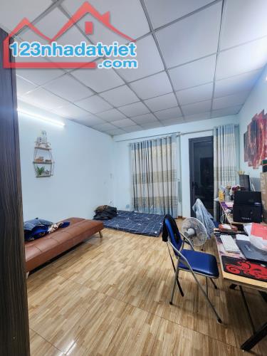 NHÀ RỘNG RẺ - HXH 1 TRỤC GẦN MẶT TIỀN - GÒ VẤP - 84m2 - GIÁ  5.5 tỷ (thương lượng) - 3