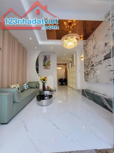 🏡 Nhà Đẹp Vuông Vức, 1 Trệt 3 Lầu ST, 5PN, Sân Ô Tô – HXT Thống Nhất Gò Vấp - 3