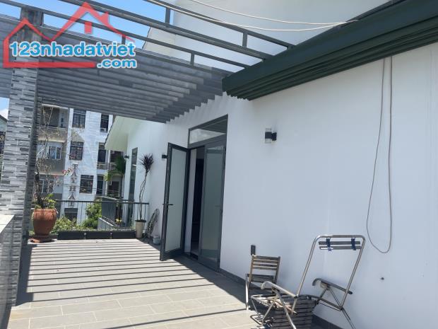 ⸻  HẠ CHÀO 2 TỶ – BIỆT THỰ SÂN VƯỜN TRUNG TÂM GẦN BIỂN GẦN SÂN BAY – - 3
