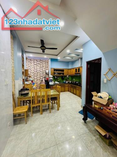 Bán nhà Mặt Tiền Khu Tên Lửa, Đường số 2 KDC Tân Tạo, 68m² (4.5 x 15) 3 TẦNG 4PN , Gấp bán - 1