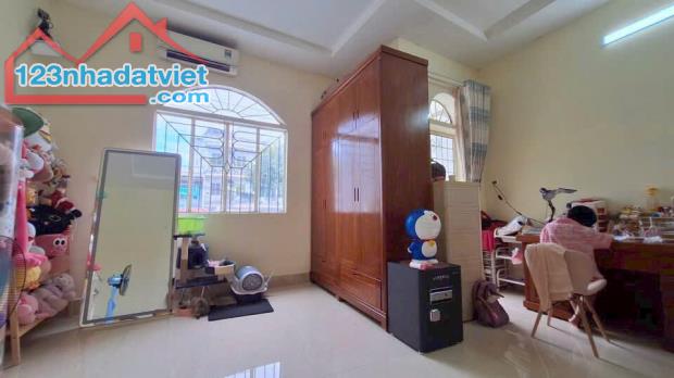 Bán nhà mặt phố Tân Hòa Đông, Q.6, 10 tỷ, sổ hồng - 3