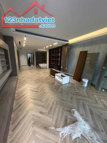 💜💜TUYỆT PHẨM NHÀ PHỐ NGUYỄN VĂN CỪ 101M2X7T MT 5M CHÀO 26.8 TỶ - GARA Ô TÔ 2-3 CHIẾC - F - 2