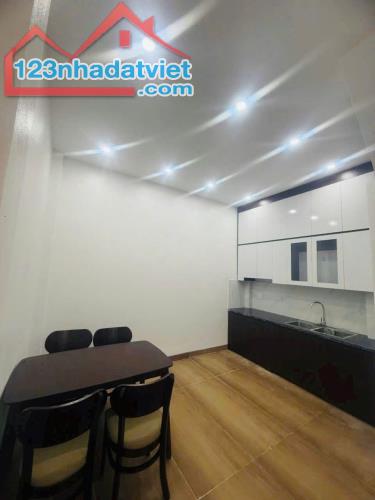 Bán nhà 3 tầng các phòng đều có cửa sổ rất thông thoáng ngõ phố nguyễn thị duệ, tphd - 5