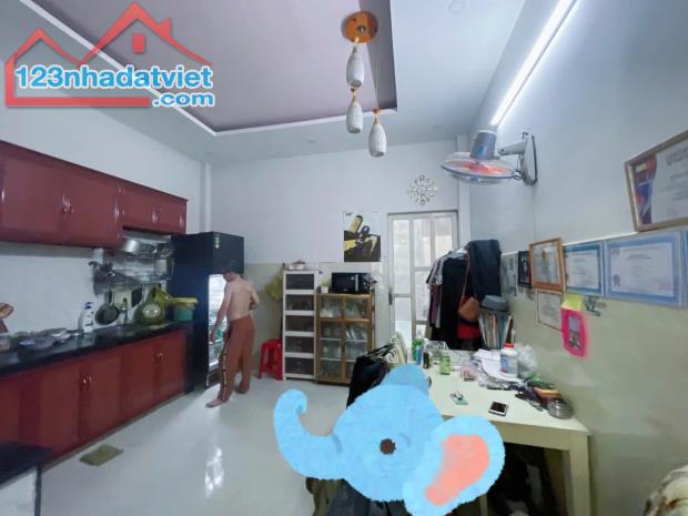 KHU NHÀ ĐỒNG BỘ ĐẸP, RẺ - DÂN TRÍ CAO - 48M2 - HẺM 4M - GÒ VẤP - GIÁ 4.3 tỷ - 4