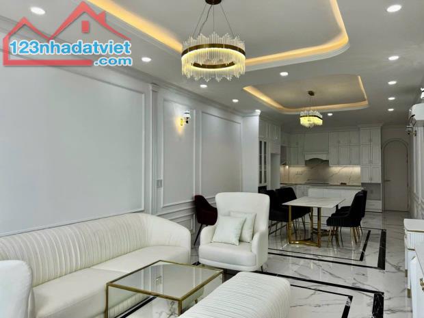 Bán nhà đẹp MT Nguyễn Văn Linh, 105.8M2 x 5T gần Hàm Nghi, Vĩnh Trung, Thanh Khê 29.5 tỷ