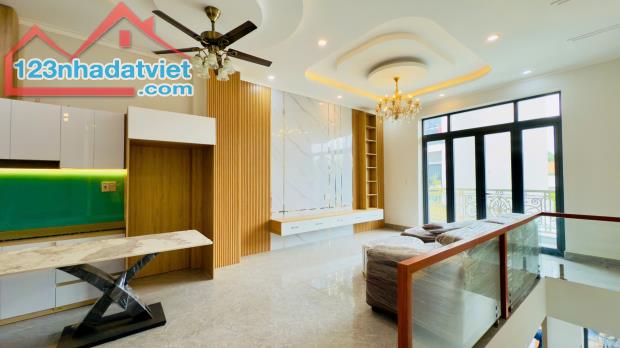 Bán nhà 1T2L 182m2 Khu TT hành chính mới TP Biên Hòa Đồng Nai chỉ 4,5 tỷ - 2