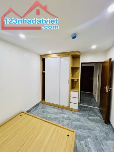 Bán CCMN Mễ Trì Thượng, Nam Từ Liêm, mới, thang máy 62m2, 8 tầng, mt 5.1m, giá 13.68 tỷ.