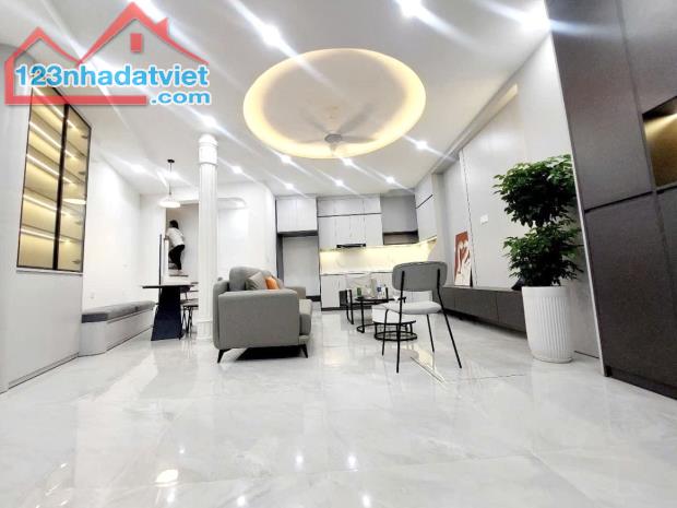 Nhà đẹp Lê Đức Thọ 51m2*5T, mt 4.5m kinh doanh, gần ô tô, 2 thoáng, nở hậu 8.6 tỷ - 1
