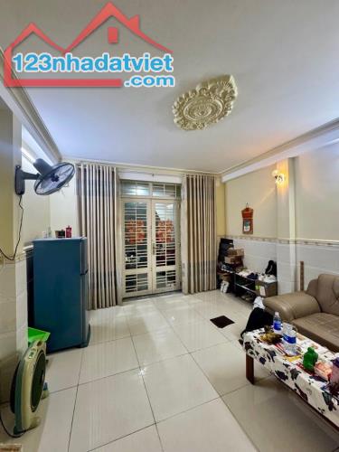 Bán nhà Gò Vấp, hẻm xe hơi Quang Trung , ngay Vincom,  86M² x 2 tầng,4 Pn, 7tỷ - 2