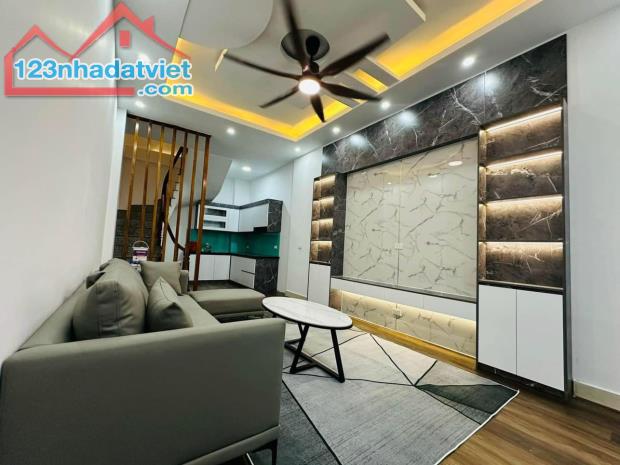 🚗 NHÀ LÔ GÓC LA TINH – Ô TÔ NGỦ TRONG NHÀ – 5 TẦNG ĐẸP – GIÁ SIÊU HỜI CHỈ TỪ 4,2 TỶ - 1