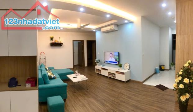 Cho thuê cc K35 Tân Mai – Hoàng Mai, 90m, 3PN, full đồ, 14,5tr, Vào luôn