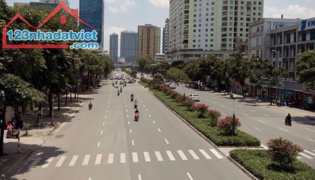 LÔ GÓC - TRẦN KHÁNH DƯ - NGÕ XE 3 GÁC - 42m2 - 6,35 TỶ - FULL NỘI THẤT