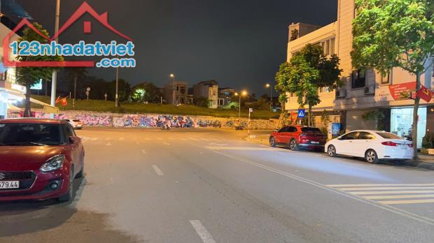 GIÁ ĐẦU TƯ, BÁN ĐẤT TẶNG NHÀ CẤP 4 NGỌC THỤY 55M, MT 6.2M, NỞ HẬU, LÔ GÓC, Ô TÔ THÔNG, KD. - 3