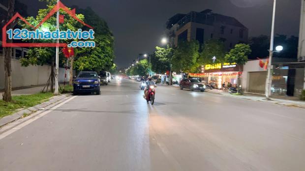 GIÁ ĐẦU TƯ, BÁN ĐẤT TẶNG NHÀ CẤP 4 NGỌC THỤY 55M, MT 6.2M, NỞ HẬU, LÔ GÓC, Ô TÔ THÔNG, KD. - 4