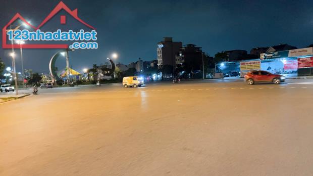 GIÁ ĐẦU TƯ, BÁN ĐẤT TẶNG NHÀ CẤP 4 GIA THƯỢNG 55M, MT 6.2M, NỞ HẬU, LÔ GÓC, Ô TÔ THÔNG, KD