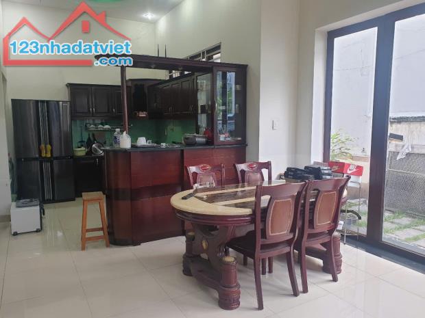 Hóc Môn bán nhà ngang 10m gần Nguyễn Thị Sóc và Nguyễn Ảnh Thủ các tiện ích nhỉnh 8ty - 2