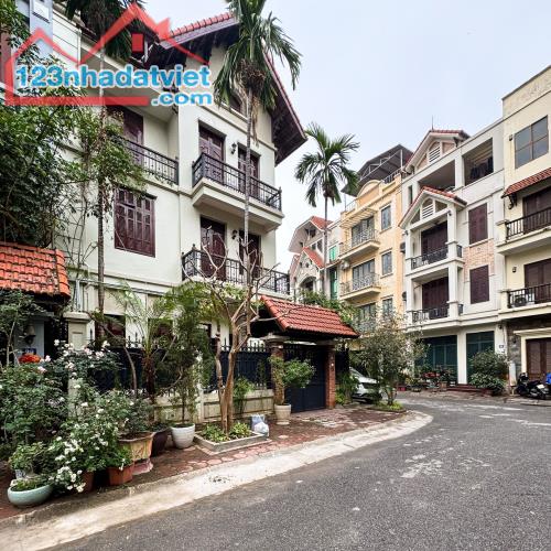 CỰC HIẾM! Bán nhà phân lô vỉa hè Ôtô tránh Cát Linh - Giảng Võ 75m² * 5 tầng giá 26 tỷ - 4
