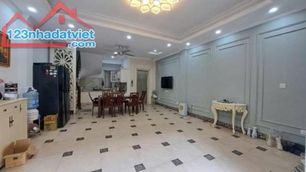 Bán nhà Nguyễn Văn Cừ,Long Biên 6 tầng,52m,mt5.4m oto tránh nhỉnh 15 tỷ - 1