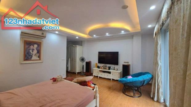 Bán nhà Nguyễn Văn Cừ,Long Biên 6 tầng,52m,mt5.4m oto tránh nhỉnh 15 tỷ - 3