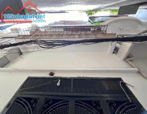 BÁN NHÀ KHƯƠNG TRUNG - 50m ra ô tô 2 mặt ngõ trước sau  giá 7,5 tỷ