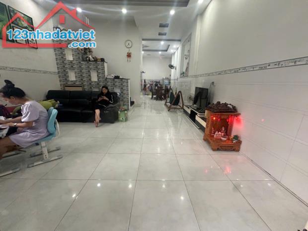 NHÀ GÓC 2 MẶT TIỀN HẺM CÁCH NVT 30M - NHÀ BÈ - LONG THỚI- QUÁ HỜI 4TY5 - 2