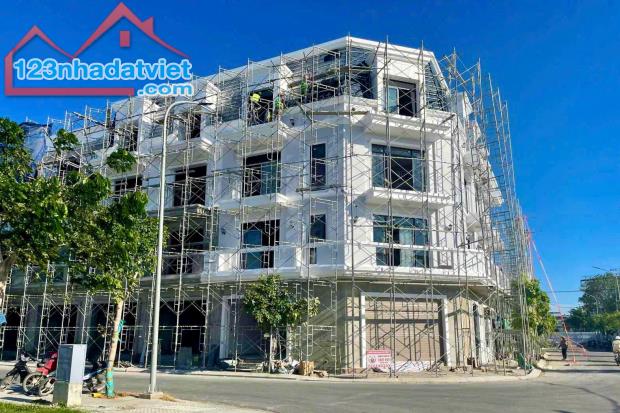 Nhà Phố 4 tầng cực đẹp sát Biển Yên Ninh Phan Rang, sổ đỏ sẵn. Giá đầu tư đợt 1 - 1