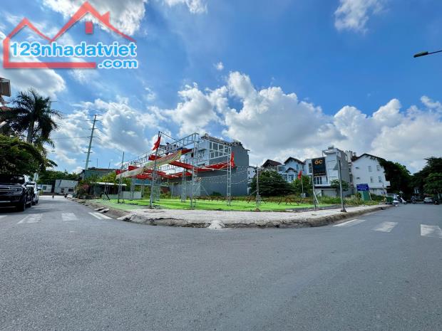 Đất Biệt Thự 307m2(17mx18m) Góc 2 Mặt Tiền-KDC Văn Minh,An Phú,Quận 2-Giá 71 Tỷ TL - 2