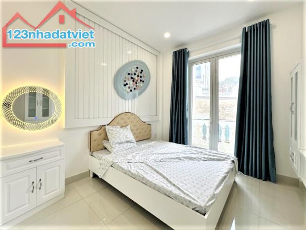 13 TỶ TL - NHÀ 5 TẦNG QUẬN NHẤT - HẺM XE 7C SÁT MẶT TIỀN ĐƯỜNG - THIẾT KẾ TÂN CỔ ĐIỂN - 4