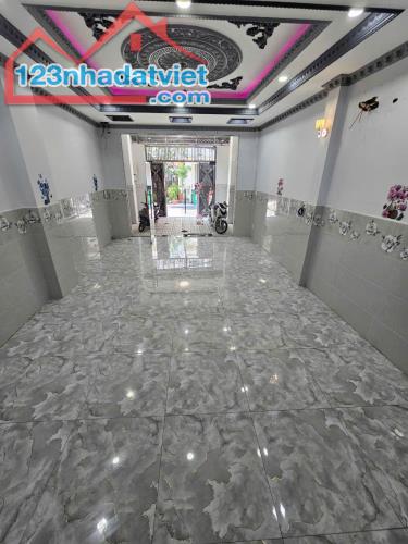 BÁN NHÀ MẶT TIỀN ĐƯỜNG SỐ LÂM VĂN BỀN - 3 TẦNG - NGANG 5M NỞ HẬU TÀI LỘC, P. BÌNH THUẬN - 4