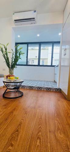 Bán nhà TT Minh Khai - chợ mơ , giao thông thuận tiện , dt 50M 2PN giá 1.98 tỷ SĐCC