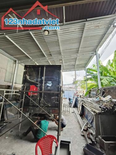 Bom Tấn xưởng mặt tiên Cây Cám gần chợ liên khu 5-6 -320m2,2 Tầng 17 tỷ - 2