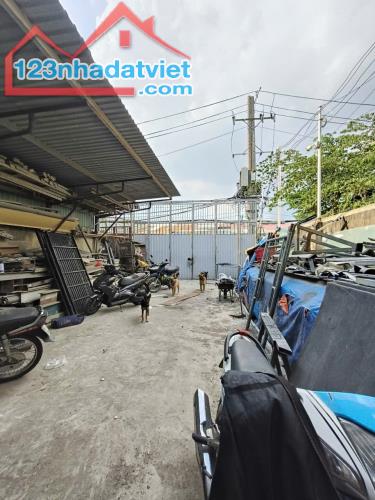 Bom Tấn xưởng mặt tiên Cây Cám gần chợ liên khu 5-6 -320m2,2 Tầng 17 tỷ - 3