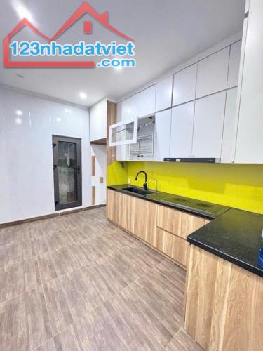 Bán nhà Vũ Tông Phan dòng tiền nhận lãi 12 tháng đều đều 48m2 – 5T – Nhỉnh 10.55 tỷ. - 2