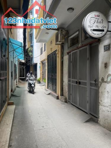 Lô góc Kim Ngưu, 2 mặt ngõ thông, Xây CCMM, dt 73m2, 3 tầng cũ, mt 8.4m, Giá 13.3 tỷ.