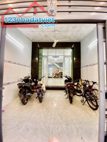 ♥️♥️♥️Nhà SHR - Dòng Tiền, DT Rộng, Giá Tốt - Bán Nhanh Quận 8.♥️♥️♥️