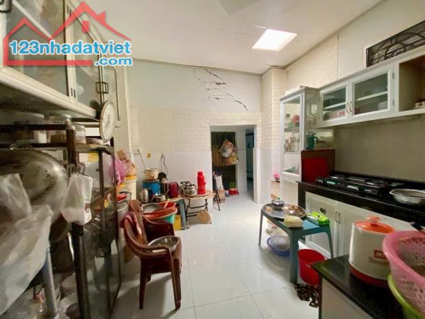 MẶT TIỀN KINH DOANH Q.6 SÁT MINH PHỤNG BÌNH TIÊN - NGANG GẦN 5M - 2TẦNG - 98M2 CHỈ 10.2 TỶ - 2
