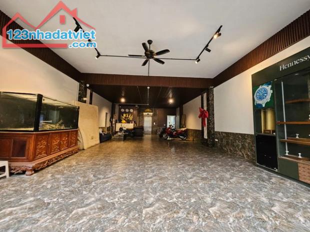 Bán khách sạn Đàm Quang Trung Long biên 121m 7t mt 7m giá 28 tỷ doanh thu 1 tỷ/năm