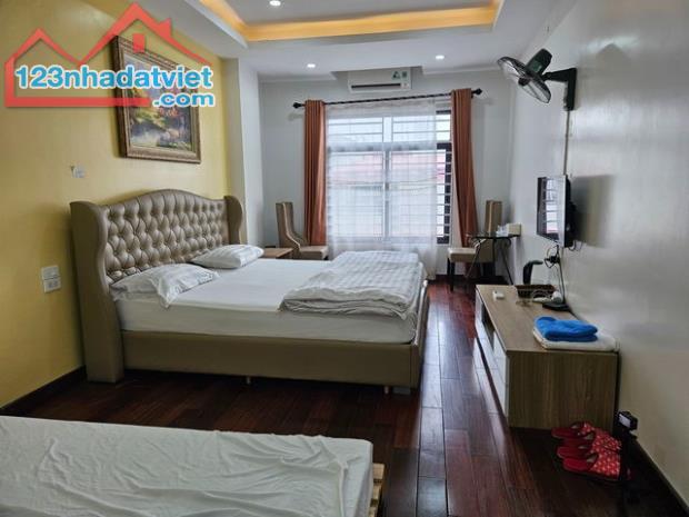 Bán khách sạn Đàm Quang Trung Long biên 121m 7t mt 7m giá 28 tỷ doanh thu 1 tỷ/năm - 1