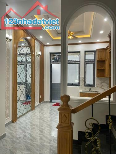 Nhà HXH 6m 1 Sẹc Nguyễn Súy - Tân Phú - 5 Tầng - 4 x 16m - 8.4 Tỷ - 3