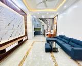 BÁN NHÀ 4 TẦNG MẶT TIỀN CẬN, HẺM XE HƠI 4m THÔNG TRẦN HƯNG ĐẠO Q1