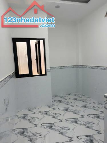 CẦN BÁN GẤP NHÀ MỚI [P13Q8] HẺM 4.5M BẾN BÌNH ĐÔNG 51M2, 2 TẦNG, CHỈ 4.78 TỶ - 1