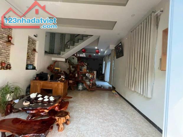 Siêu ngộp.. Giá 9,5 tỷ. Bán biệt thự kdc Đinh Thuận, P. Tân Hiệp, Biên Hoà. 10x16,5m. - 2