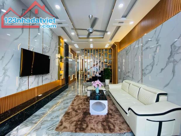 Bán nhà ở đường Trần Quốc Toản, phường Võ Thị Sáu, quận 3, giá 3 tỷ 100 triệu - 2