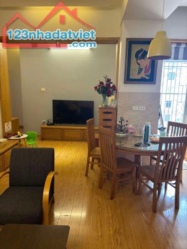 Chính chủ cho thuê căn hộ 72m2,căn góc, 2 phòng ngủ, tại tòa CT14A Võ Chí Công, Tây Hồ, HN
