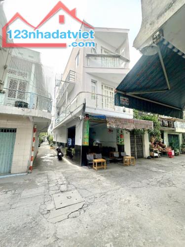 Nhà hẻm 6m xe hơi trước nhà Dạ Nam P2Q8