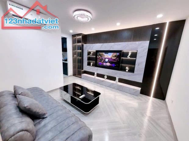 CẦN BÁN CĂN HỘ TẬP THỂ MẶT PHỐ THI SÁCH - TRẦN XUÂN SOẠN, HBT, 75M2, FULL NỘI THẤT - VỀ Ơ - 1