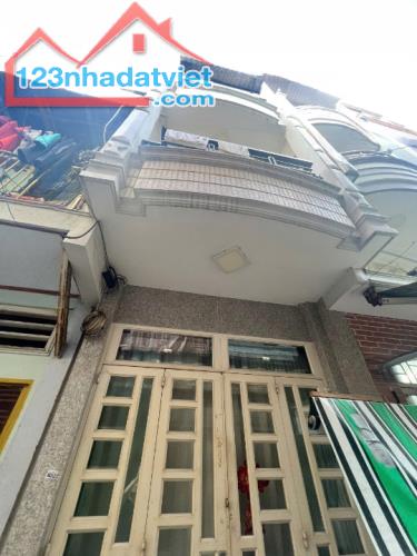 Nhà 3 tầng hẻm thông đường Trần Bình Trọng P2Q5. 5.7 tỷ
