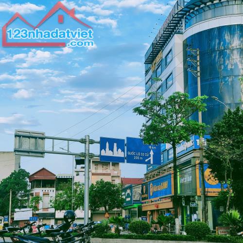 Bán 75 m2 Đất ,mặt tiền9.3m,thị trấn Phùng,đường thông ô tô 7 chỗ đỗ
