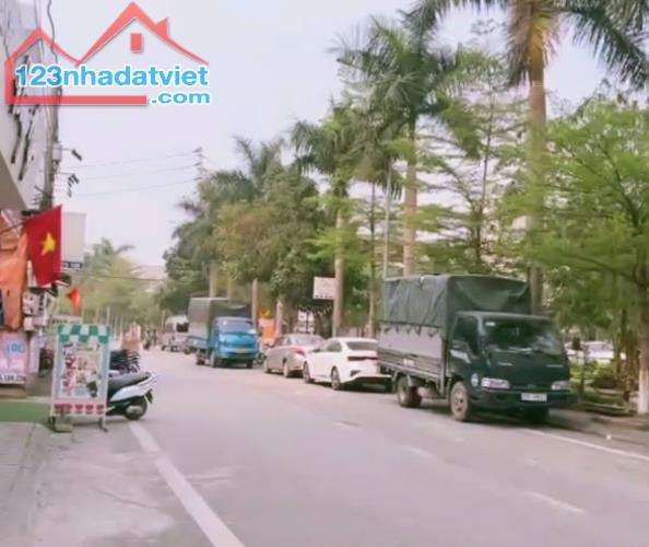 Bán 75 m2 Đất ,mặt tiền9.3m,thị trấn Phùng,đường thông ô tô 7 chỗ đỗ - 2