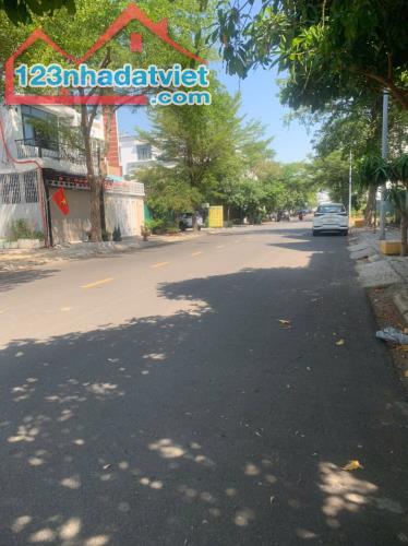 BÁN LÔ ĐẤT 02 MẶT TIỀN KHU ĐÔ THỊ PHƯỚC LONG , TP NHA TRANG  GIÁ  9,350 TỶ - 2